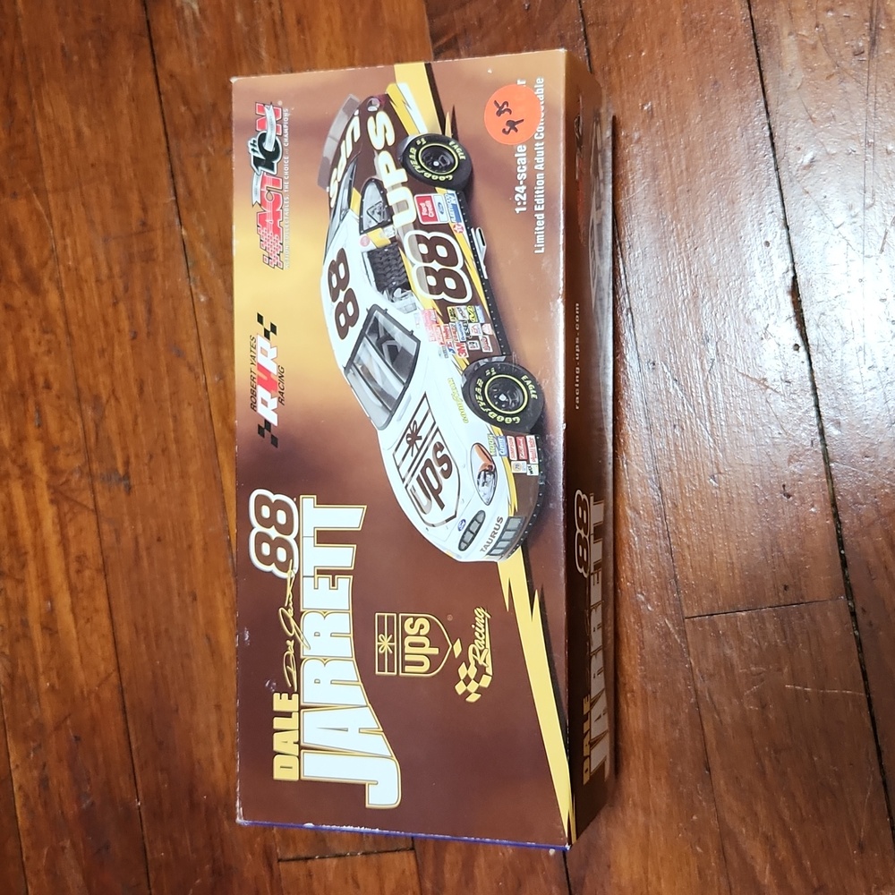 2002 Dale Jarrett UPS Matchbox Car